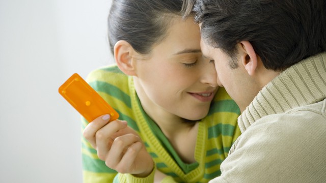 man en vrouw met morning-afterpil