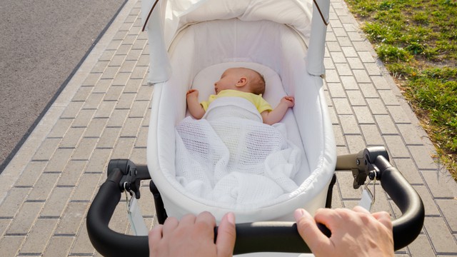 baby beschermen zon