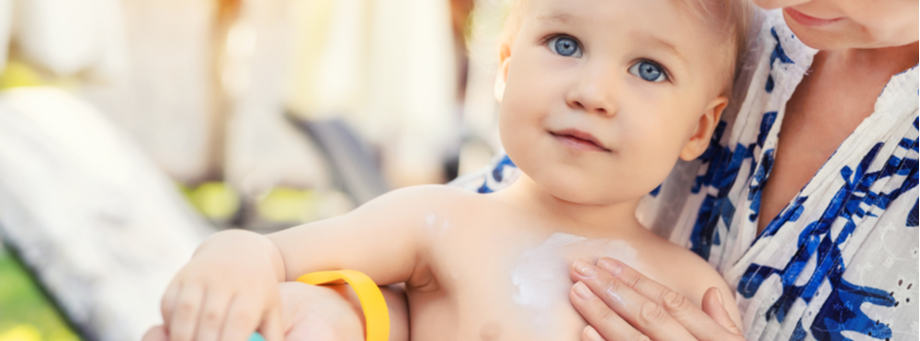 Hoe baby beschermen tegen zon